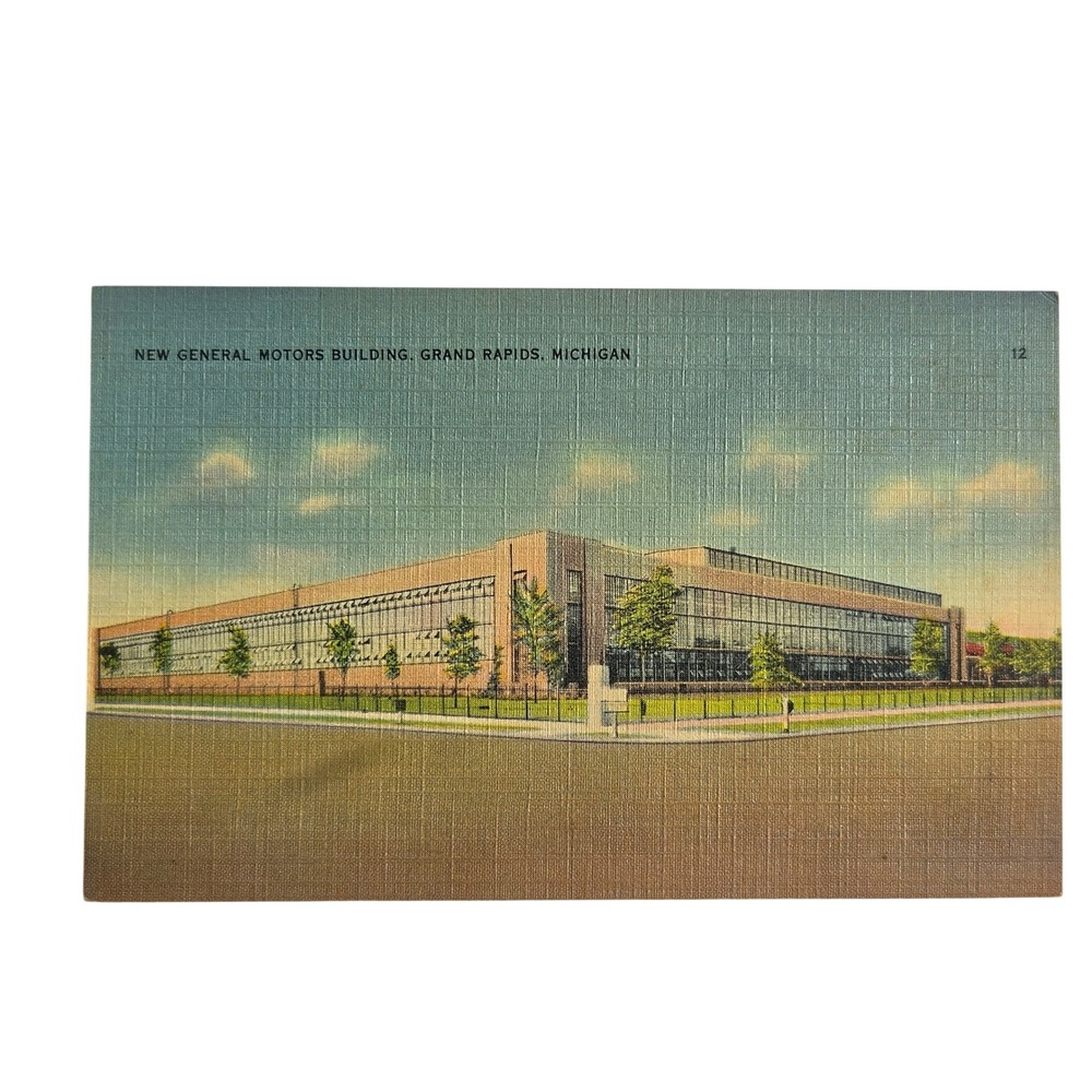 Vintage General Motors Building Grand Rapids Michigan Linen Postcard 64096